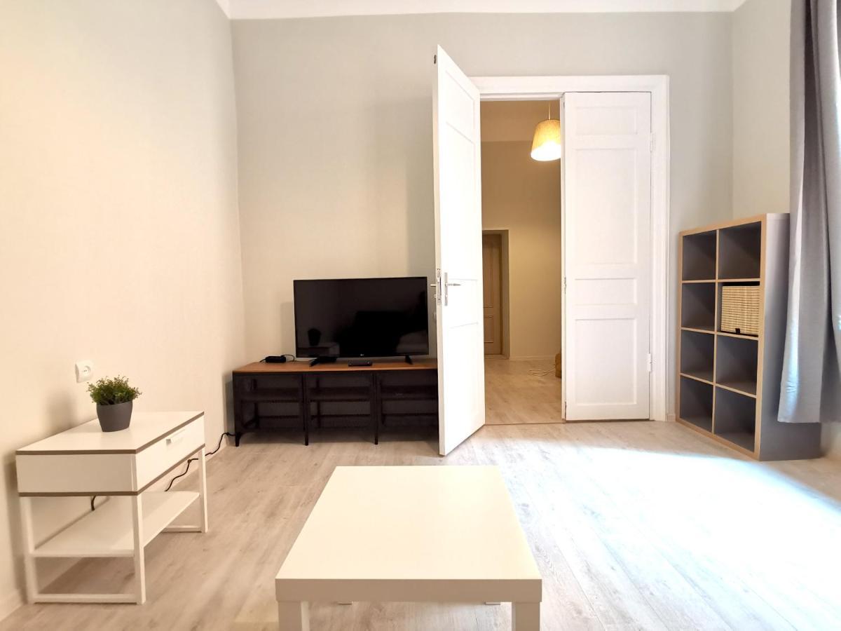 Lacplesa Downtown New 2-Bedroom Apartment Рига Екстер'єр фото