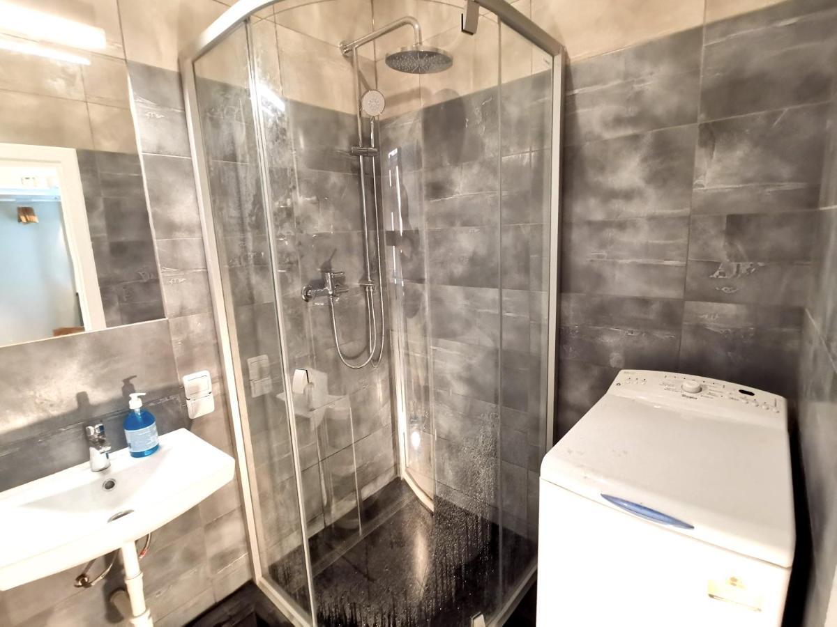 Lacplesa Downtown New 2-Bedroom Apartment Рига Екстер'єр фото